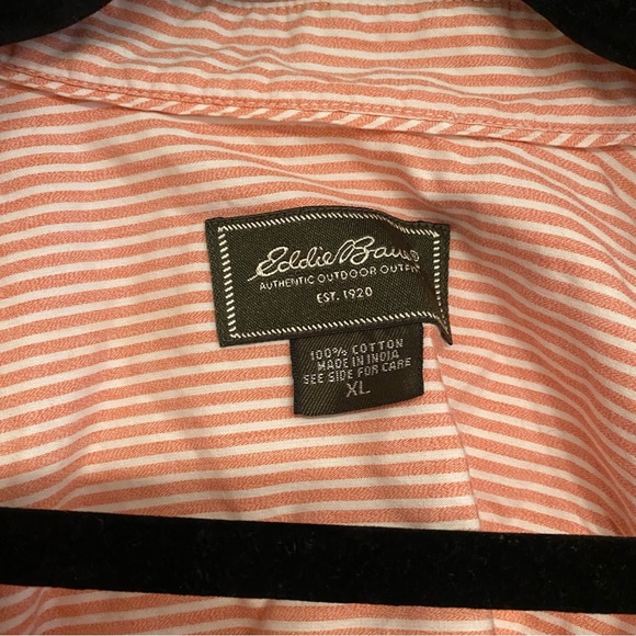 Eddie Bauer men’s button up shirt salmon and white striped with front pocket XL - Picture 3 of 4